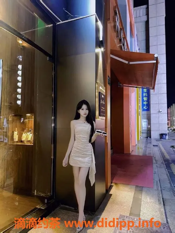 深圳楼凤资源信息,白云嫩妹，深圳坂田1500p服务，真心推荐！