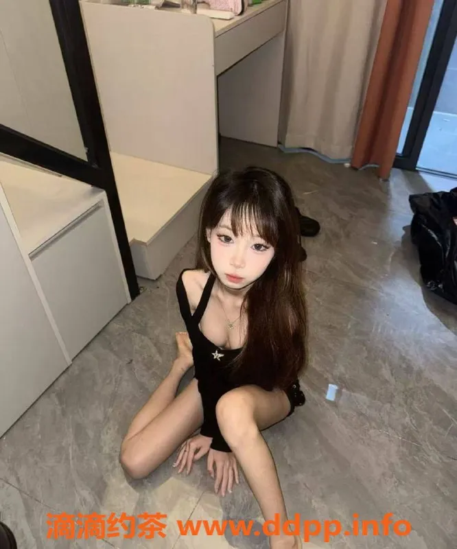 深圳楼凤资源信息,深圳龙华嫩妹雨嘉，900元享受绝佳服务