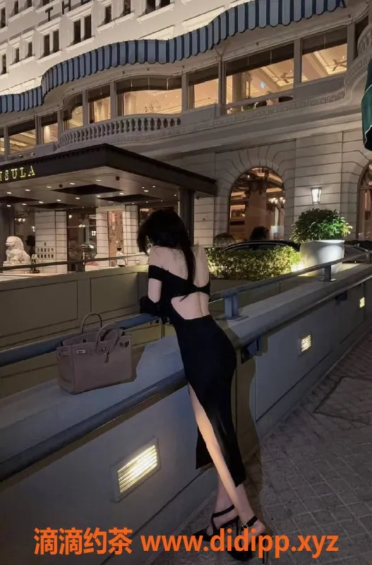 深圳楼凤-南山御姐Ab，165高挑，98斤，大胸服务