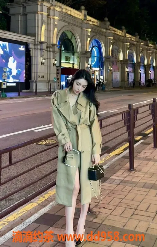 深圳楼凤-南山御姐Ab，165高挑，98斤，大胸服务