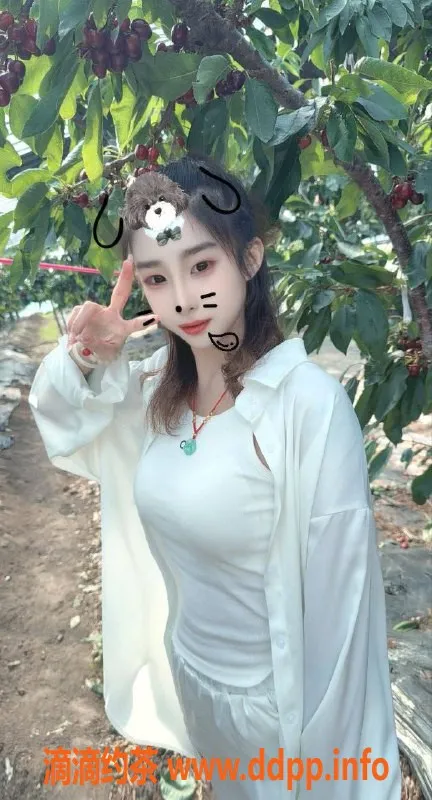 深圳楼凤-深圳罗湖小布丁，舌吻六九服务，消费600p起