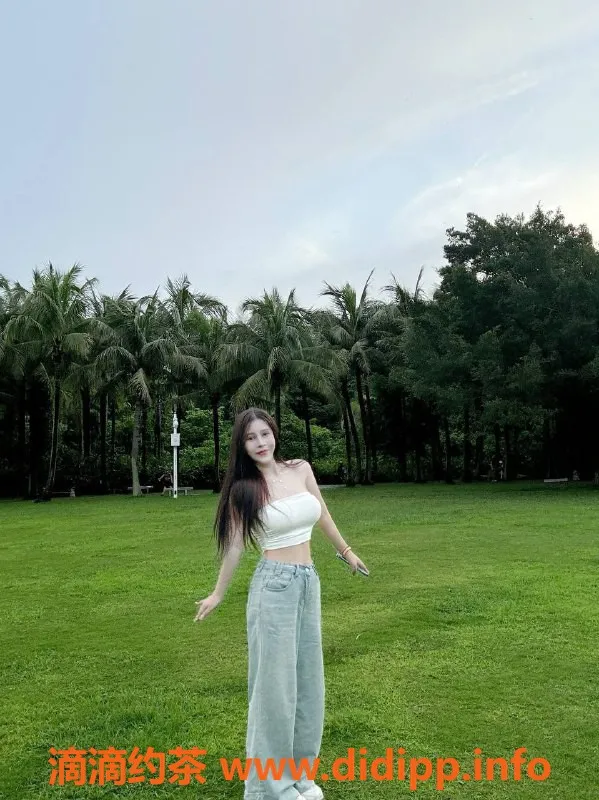 深圳楼凤资源信息,深圳龙华大茜茜，陪浴服务仅需800p