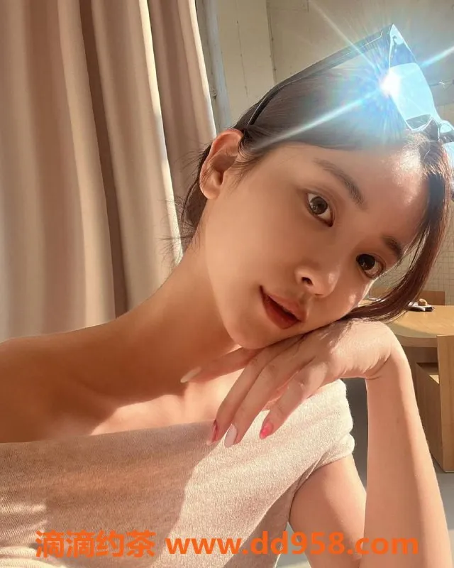 深圳楼凤资源信息,南山御姐伊芙琳，1300p体验蛇纹诱惑