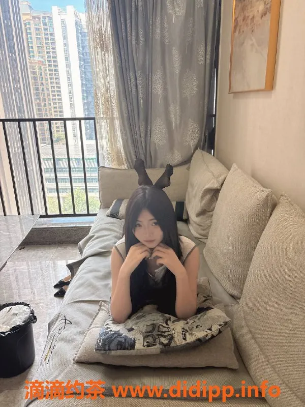 深圳楼凤-深圳宝安小萌，1000元嫩妹服务等你来体验