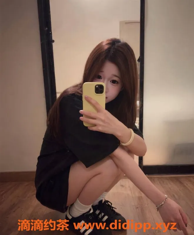 深圳楼凤-龙华区雅思，颜值嫩妹，全套800元