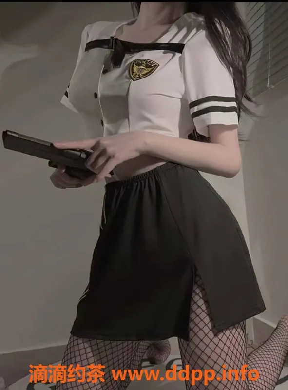 深圳楼凤-福田娜娜，20岁嫩妹，166cm，49kg，900P起