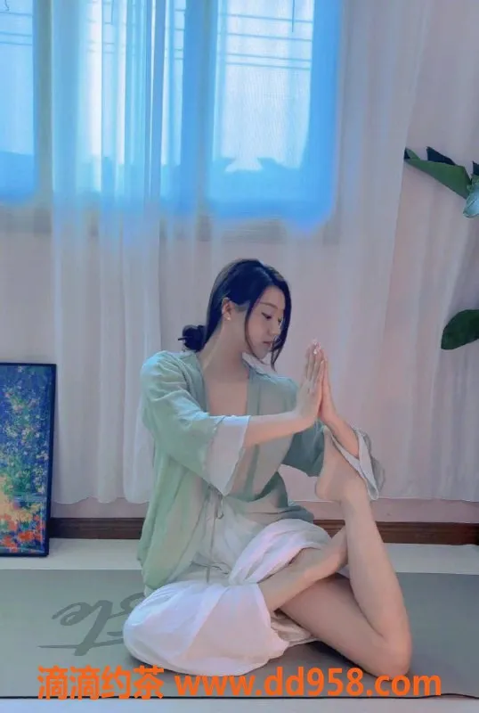 广州楼凤-广州天河嫩妹筱蔓儿，只需700元，服务超赞