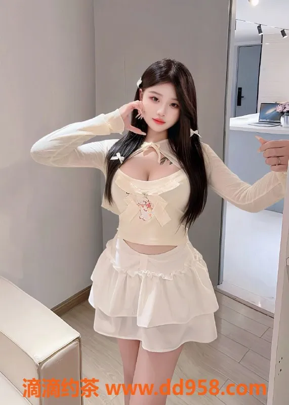 东莞楼凤-南城颜颜，双重享受，500/900元尽情体验