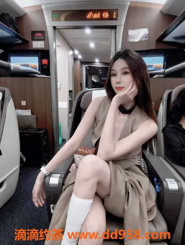 深圳楼凤-深圳南山小优，1200元亲嘴服务，体验六九快感