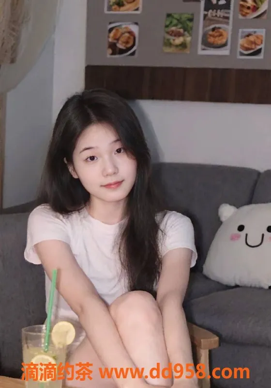 广州楼凤资源信息,广州天河嫩妹依依，1000元69服务等你来体验！