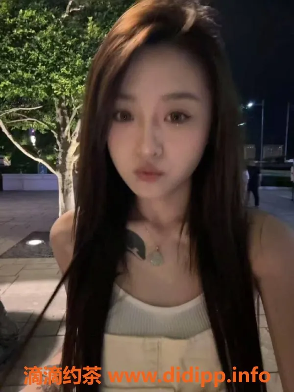 深圳楼凤-深圳南山月月，850元亲嘴嫩妹服务