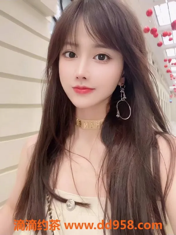 深圳楼凤-福田金宝宝，850元御姐，制服、丝袜绝佳体验！