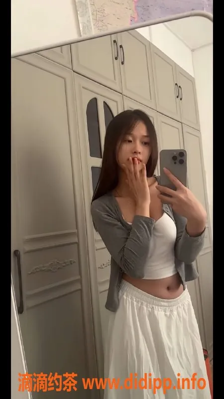 深圳楼凤-南山区小柠，颜值嫩妹全套服务仅需1000