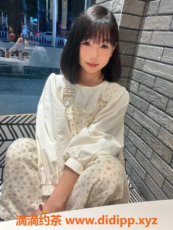 深圳楼凤-深圳龙华可可，800元体验嫩妹服务