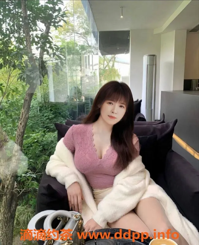 广州楼凤-广州白云甜甜，少妇大胸，450元超值体验