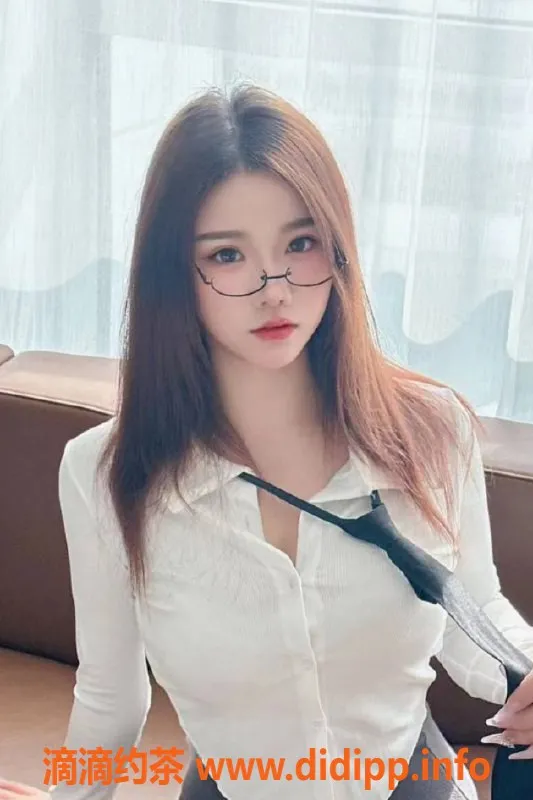 深圳楼凤-深圳甜心Baby，激情服务只需900元起