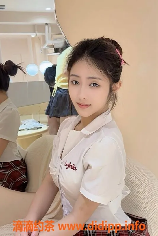 广州楼凤资源信息,广州天河珂珂，800元嫩妹服务，舌吻体验超赞！