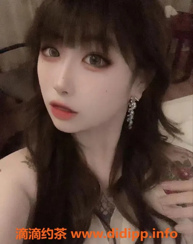 杭州楼凤-上城沫沫，19岁高颜甜妹，98斤C+身材，1000p起