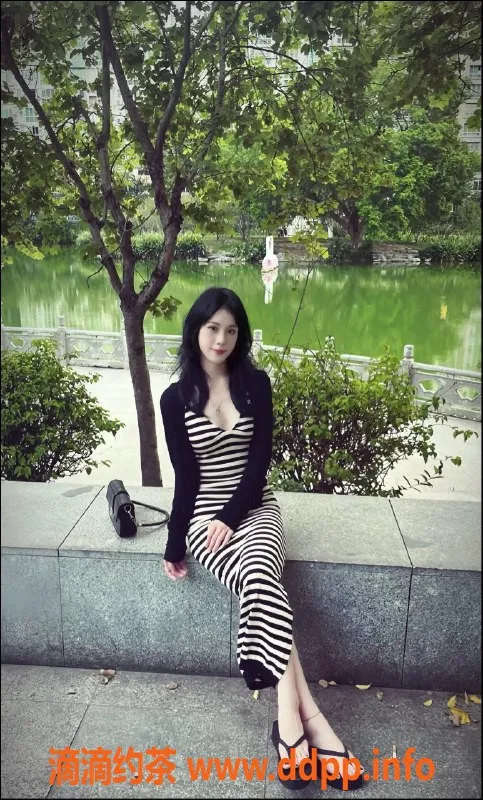 深圳楼凤-龙岗区沫儿，颜值嫩妹900元全套体验