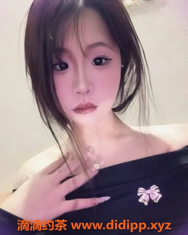 深圳楼凤-深圳坂田嫩妹艺萌，700元起，视频验证！