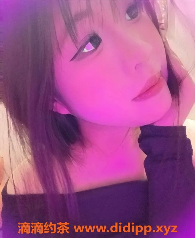 深圳楼凤-深圳坂田嫩妹艺萌，700元起，视频验证！