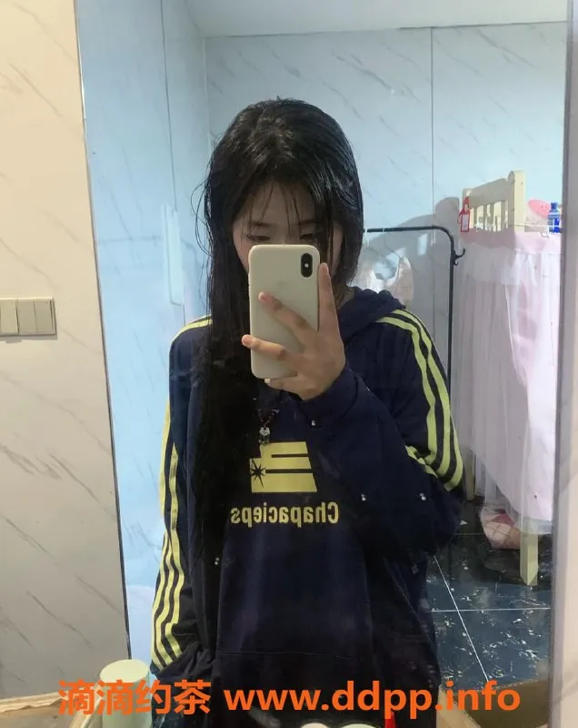 成都楼凤-成都依依，165cm娇妹，600元纯正服务等你体验！