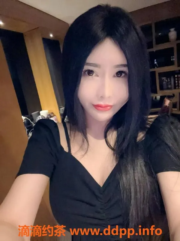 东莞楼凤-塘厦小雨，165cm，98斤，22岁，诱惑服务等你体验！