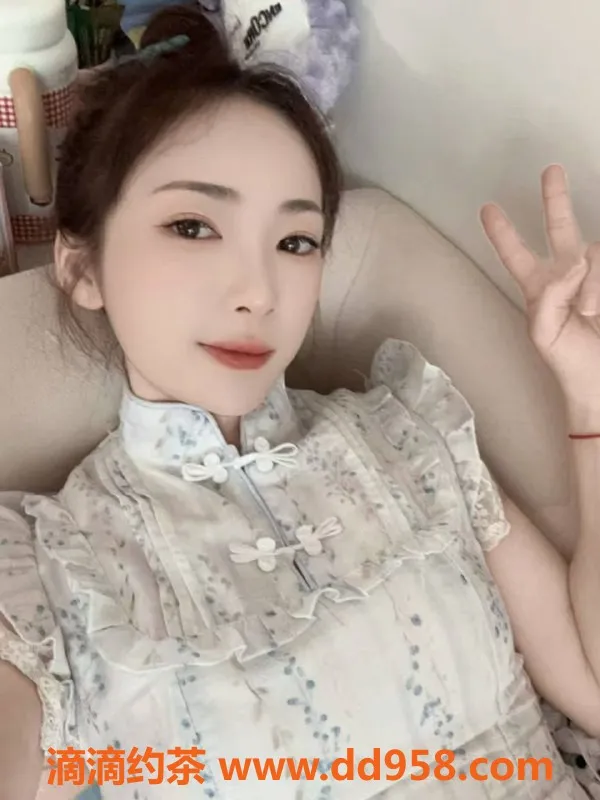 深圳楼凤资源信息,福田小辣椒，22岁160b，800元/次超值服务