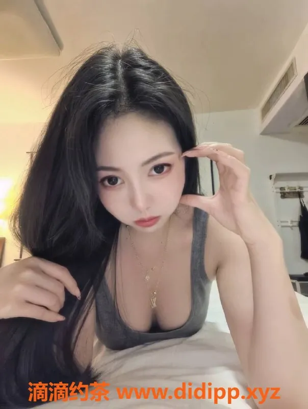 深圳楼凤-南山御姐木子，700元Kiss服务！