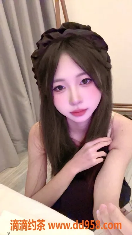 深圳楼凤-深圳宝安小番茄，900元享优质服务！