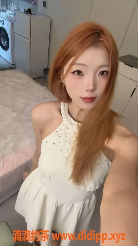 广州楼凤-广州天河御姐伊伊，价格700p，长腿魅力不容错过