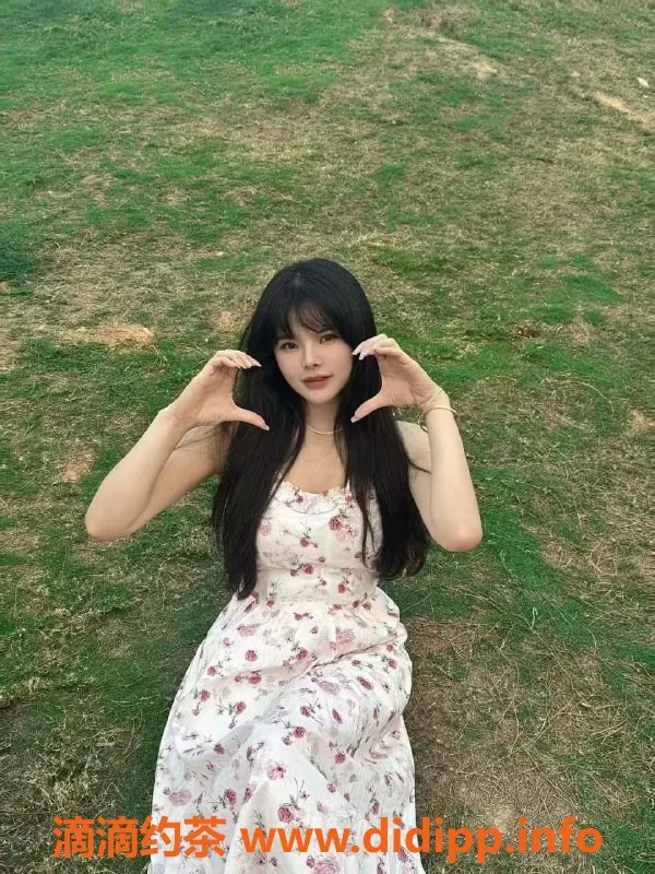 深圳楼凤资源信息,深圳龙华晨晨，1200起，激情爱爱等多种服务