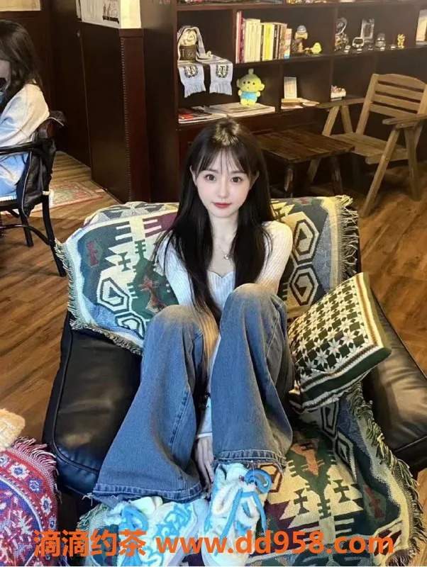 深圳楼凤-罗湖安然，21岁163cm高颜值妹子，服务超热情