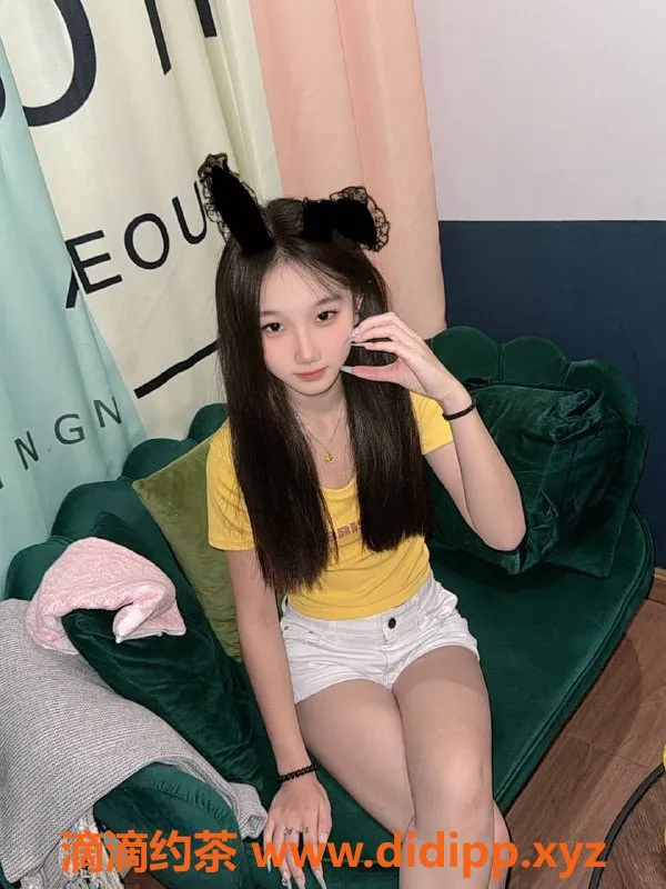 深圳楼凤资源信息,深圳龙华紫萱，688p享受舌吻与丝袜服务