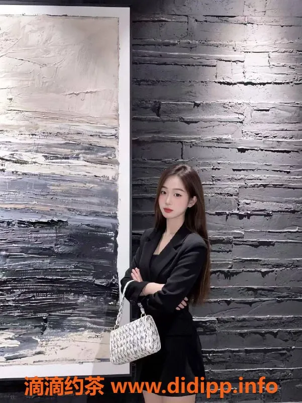 广州楼凤-广州可乐，700元嫩妹服务体验！