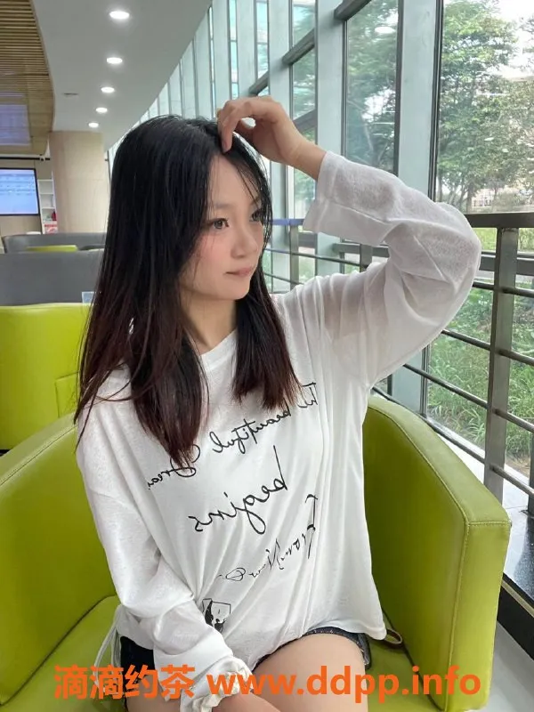 广州楼凤资源信息,广州天河嫩妹栀栀，600元享舌吻与69服务