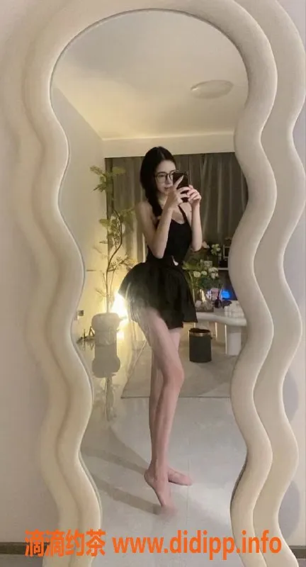 深圳抓龙筋-南山小冉，23岁精油按摩服务，170高50轻盈