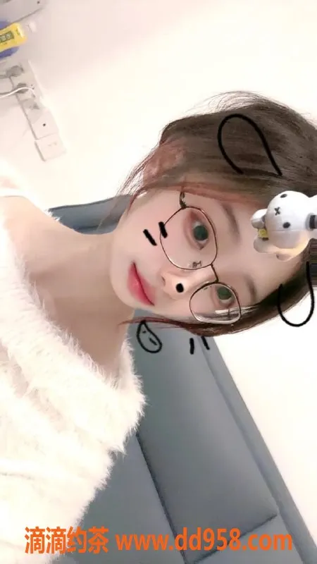 深圳楼凤资源信息,福田嫩妹灰灰，1000起，六九鸳鸯浴