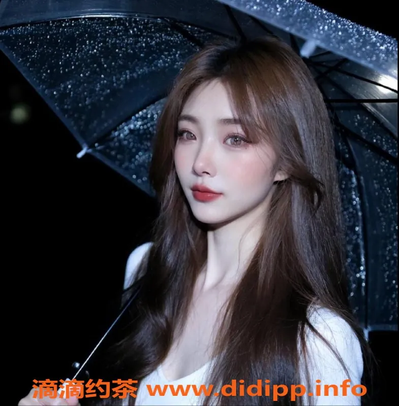 广州楼凤-佛山禅城御姐豆豆，价格800p，配合度高