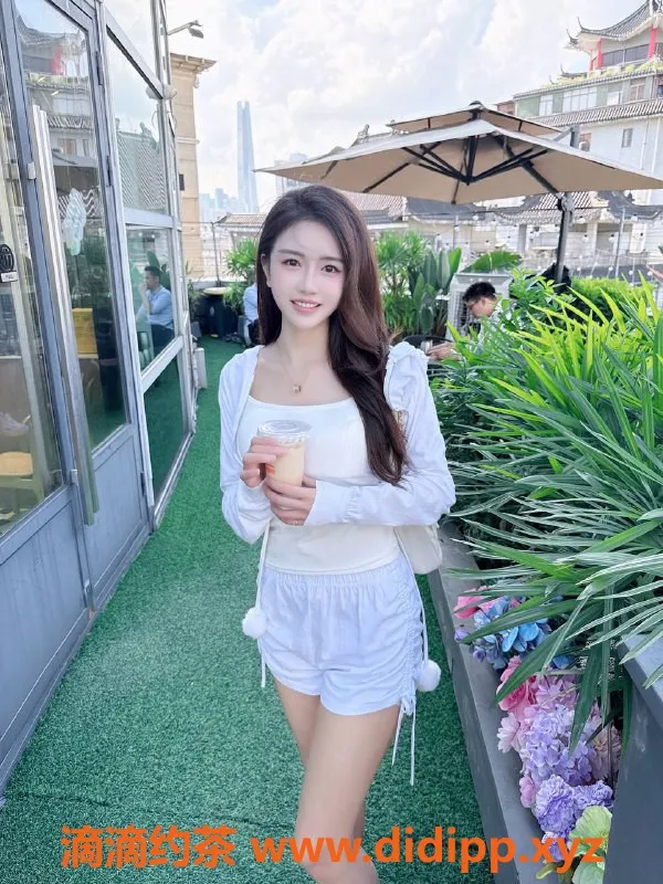 广州楼凤-广州美丽小姐，身高165，体重不详，服务热情