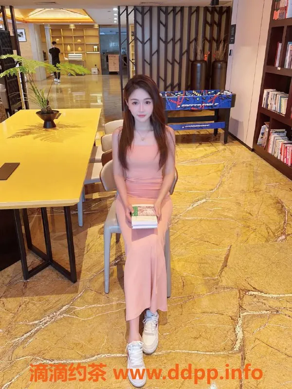 广州楼凤-广州美丽小姐，身高165，体重不详，服务热情