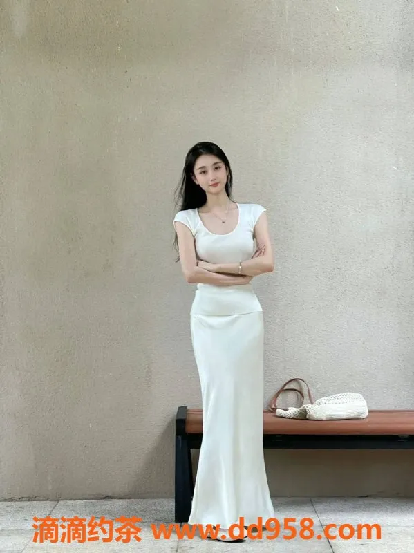 广州楼凤-广州清纯小妹，身高165，价格合理，服务优质