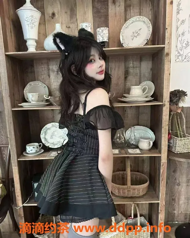 深圳楼凤-宝安嫩妹囡囡，700P蛇纹69互舔服务