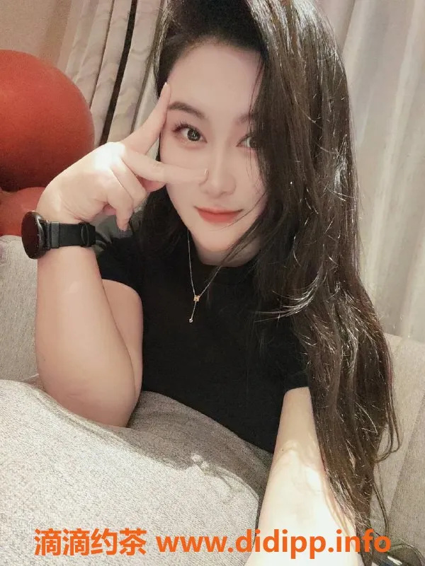 深圳楼凤-宝安林林，165cm大奶御姐，收费800起