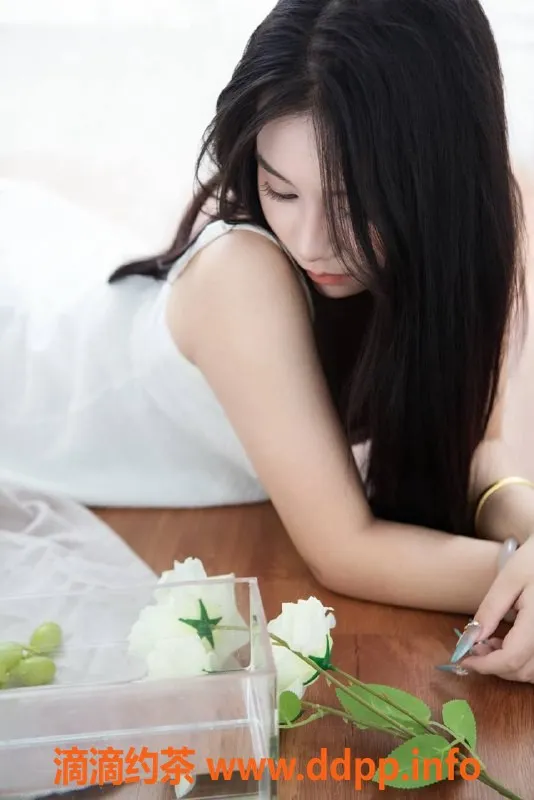 深圳楼凤-深圳南山曼曼，800起享舌吻与六九服务