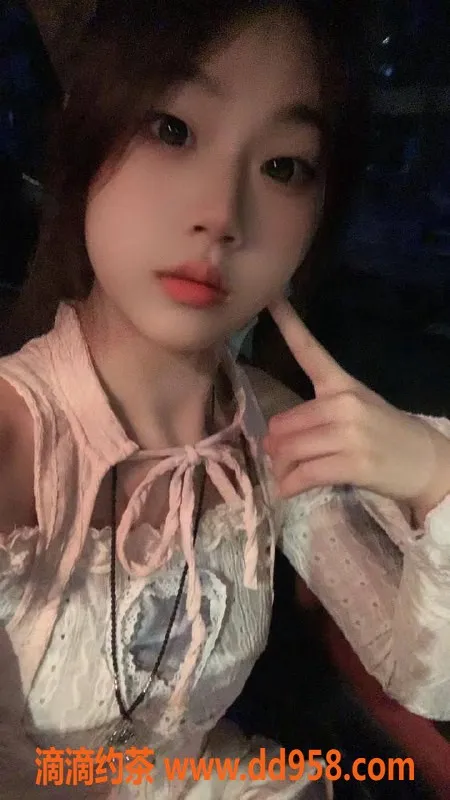 广州楼凤资源信息,广州金沙州小婉，800元，嫩妹大胸服务