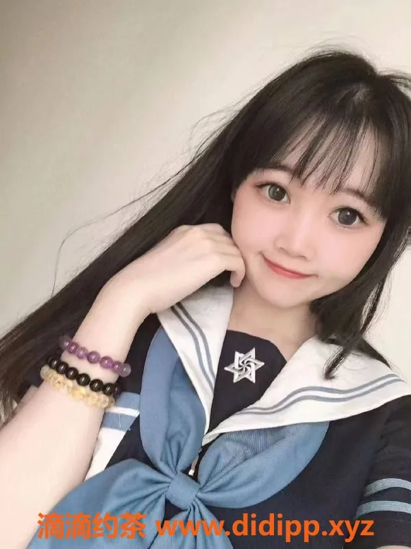 广州楼凤-广州白云区小嘉狸，600元享舌吻及69服务！