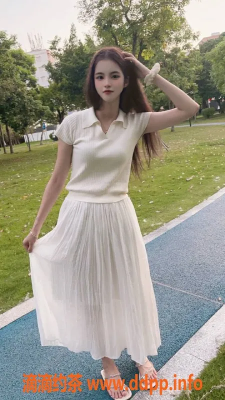 深圳楼凤-深圳福田嫩妹漠漠，800元私密服务等你来体验！