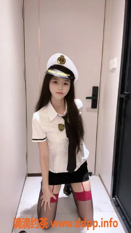 深圳楼凤-深圳福田嫩妹漠漠，800元私密服务等你来体验！