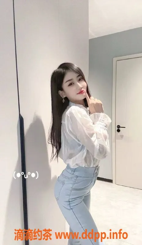 深圳楼凤-光明甜甜：700元打扑克、鸳鸯浴享受